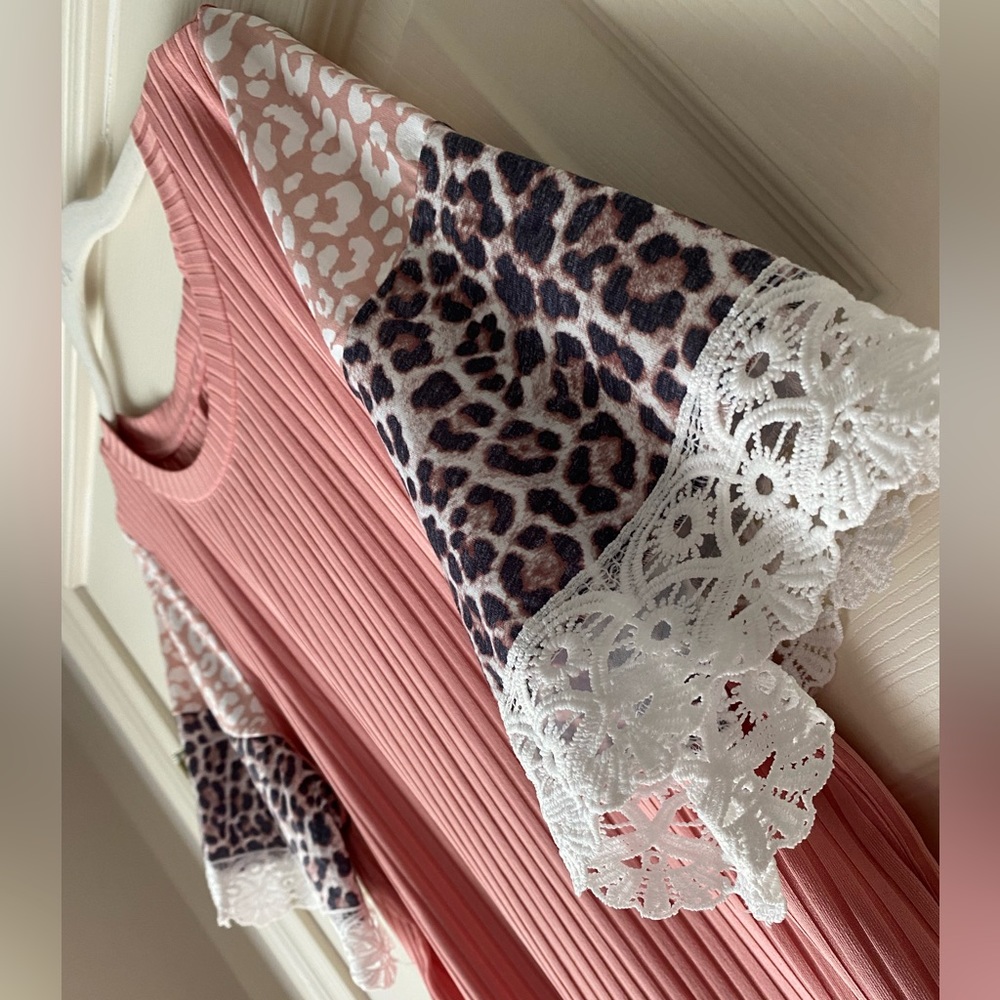 ☀️LEOPARD AND LACE SLEEVE TOP | LARGE